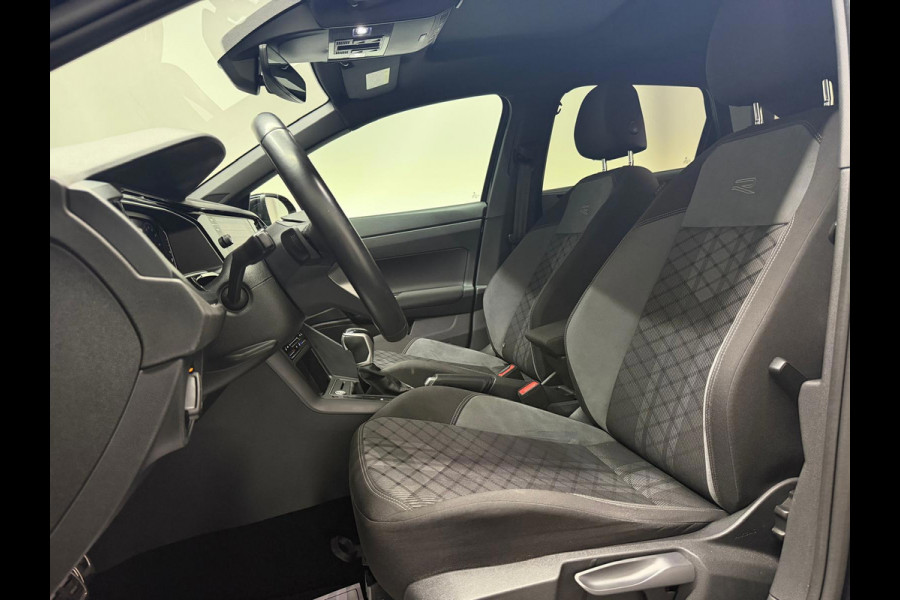 Volkswagen Taigo 1.0 TSI R-Line Pano KeylessGo Trekhaak Camera IQ Light
