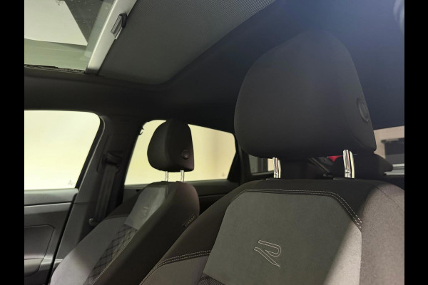Volkswagen Taigo 1.0 TSI R-Line Pano KeylessGo Trekhaak Camera IQ Light
