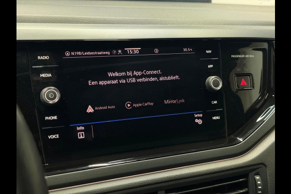 Volkswagen Taigo 1.0 TSI R-Line Pano KeylessGo Trekhaak Camera IQ Light