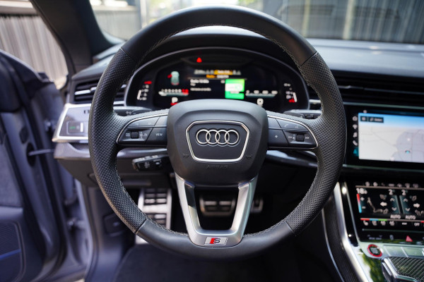 Audi SQ8 4.0 TFSI Quattro / BTW / Elek. Trekhaak / Carbon / B&O