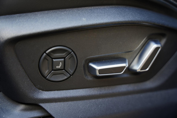 Audi SQ8 4.0 TFSI Quattro / BTW / Elek. Trekhaak / Carbon / B&O