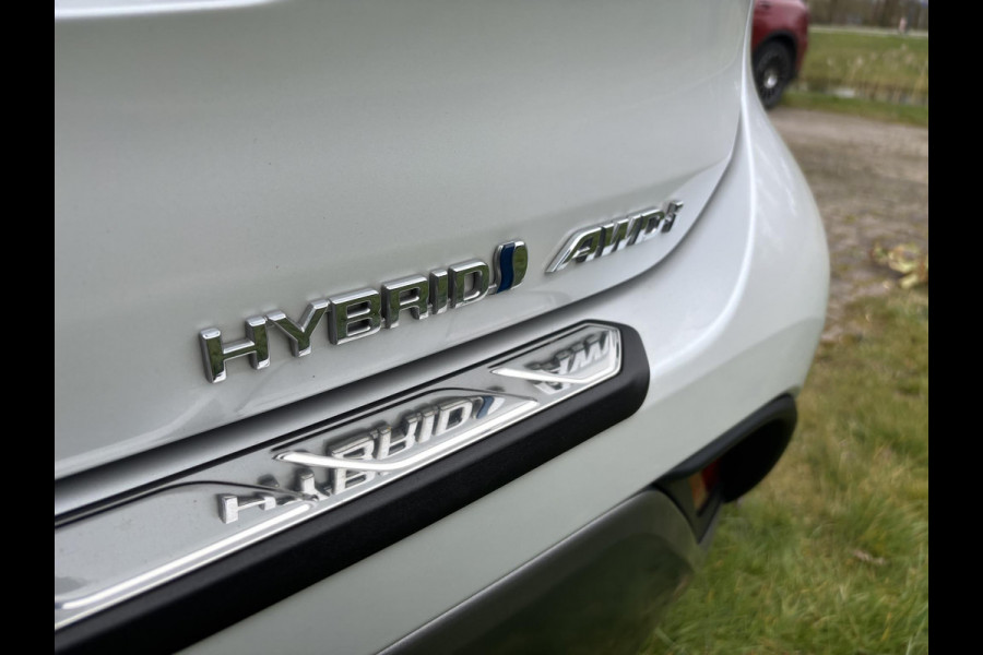 Toyota highlander 2.5 AWD Hybrid Premium 247 PK | 7 Persoons | Panoramadak | 360 graden camera | JBL audio | Head up Display | Stoelverwarming | Achterbank verwarmd | 2 Sets wielen