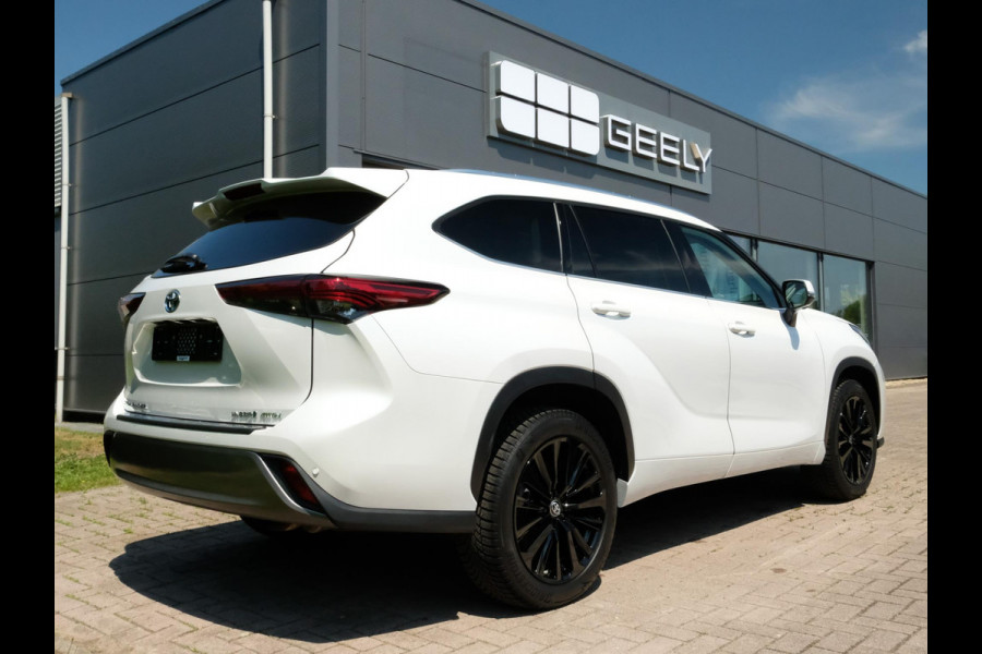 Toyota highlander 2.5 AWD Hybrid Premium 247 PK | 7 Persoons | Panoramadak | 360 graden camera | JBL audio | Head up Display | Stoelverwarming | Achterbank verwarmd | 2 Sets wielen