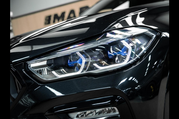 BMW X6 M50i High Executive | Sky Lounge panoramadak | Bowers & Wilkins | Massage- en ventilatiestoelen | BMW Night Vision |