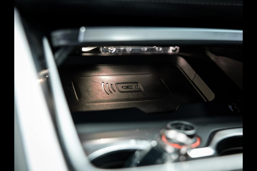 BMW X6 M50i High Executive | Sky Lounge panoramadak | Bowers & Wilkins | Massage- en ventilatiestoelen | BMW Night Vision |