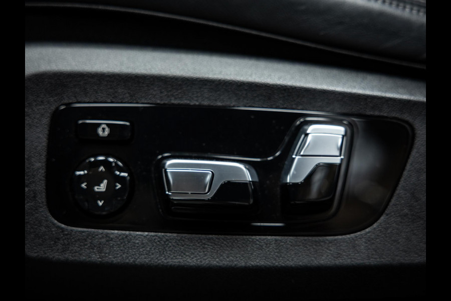 BMW X6 M50i High Executive | Sky Lounge panoramadak | Bowers & Wilkins | Massage- en ventilatiestoelen | BMW Night Vision |