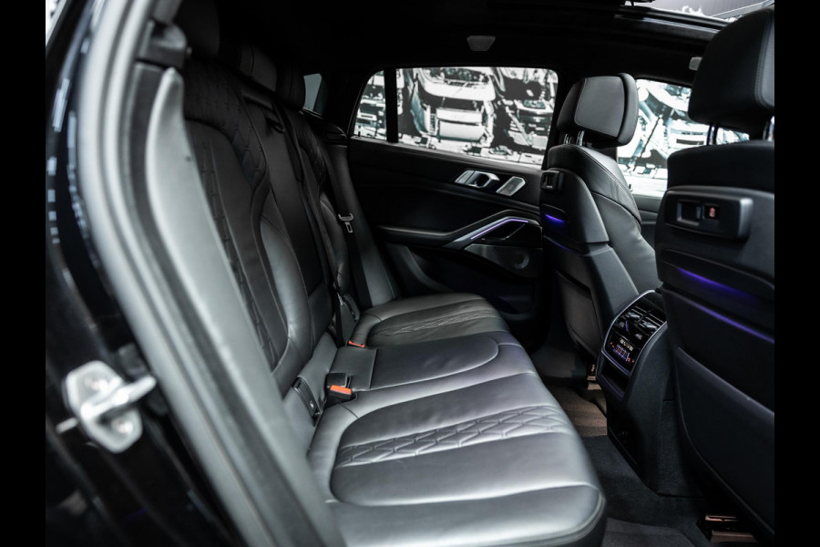 BMW X6 M50i High Executive | Sky Lounge panoramadak | Bowers & Wilkins | Massage- en ventilatiestoelen | BMW Night Vision |