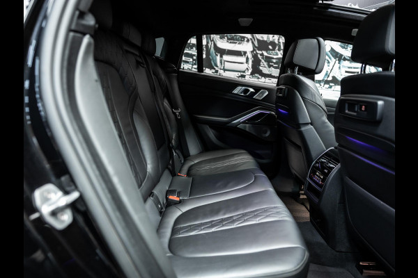 BMW X6 M50i High Executive | Sky Lounge panoramadak | Bowers & Wilkins | Massage- en ventilatiestoelen | BMW Night Vision |
