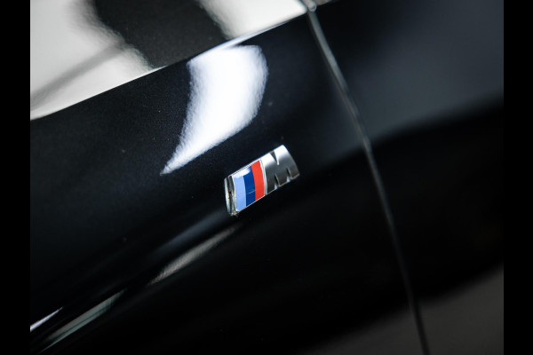 BMW X6 M50i High Executive | Sky Lounge panoramadak | Bowers & Wilkins | Massage- en ventilatiestoelen | BMW Night Vision |