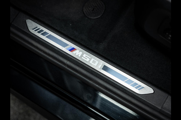 BMW X6 M50i High Executive | Sky Lounge panoramadak | Bowers & Wilkins | Massage- en ventilatiestoelen | BMW Night Vision |