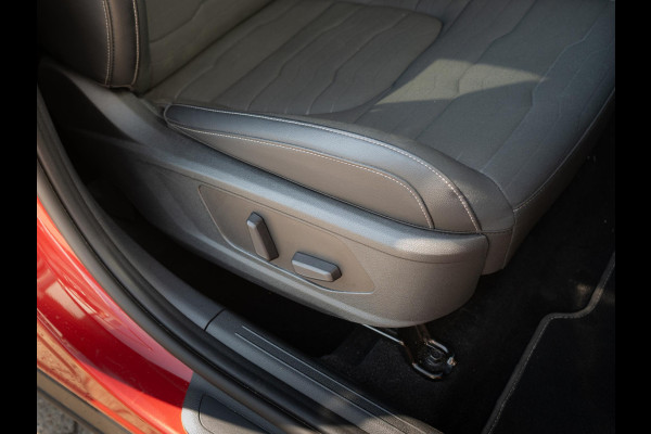 Kia Sportage 1.6 T-GDi Hybrid DynamicPlusLine | Schuifkanteldak | Stoel en stuurverwarming |