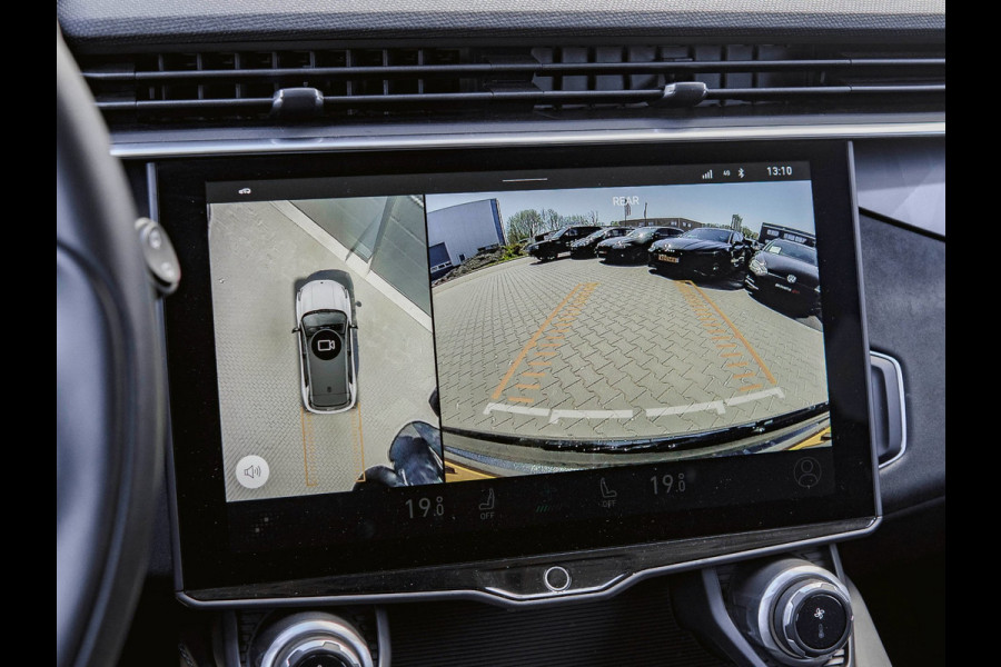 Lynk & Co 01 1.5 Black Edition Panoramadak|360° Camera|ACC|Stoelverwarming|Navi|Carplay