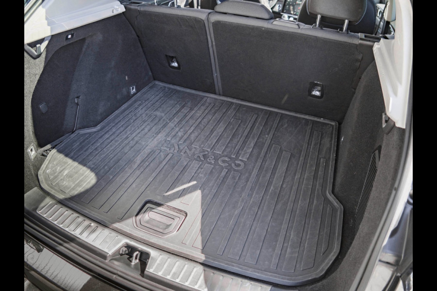 Lynk & Co 01 1.5 Black Edition Panoramadak|360° Camera|ACC|Stoelverwarming|Navi|Carplay
