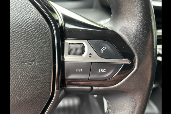 Peugeot 208 1.2 100pk Pack Navi, CarPlay, PDC, LM-velgen