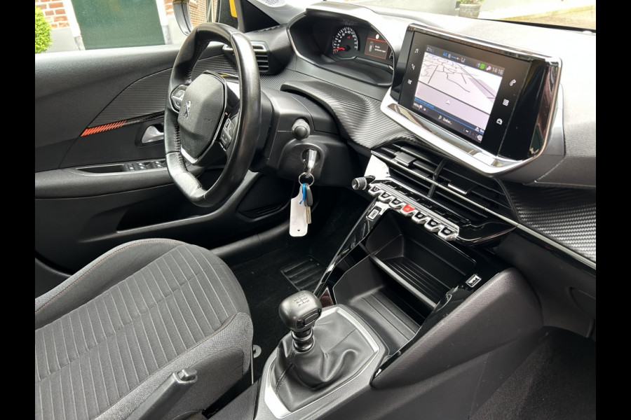 Peugeot 208 1.2 100pk Pack Navi, CarPlay, PDC, LM-velgen
