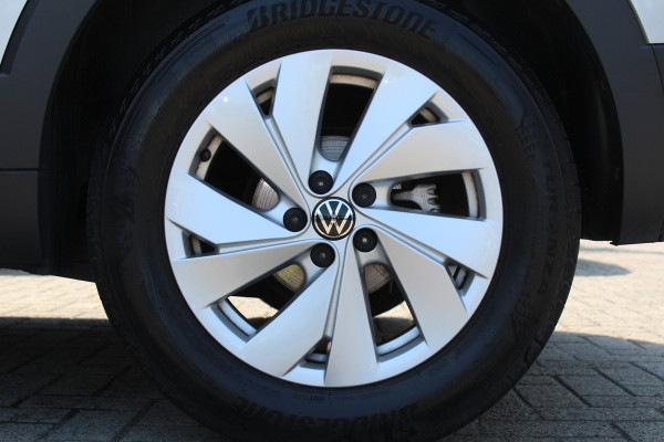 Volkswagen T-Cross 1.0 TSI Life Edition Automaat | Parkeersensoren | Adaptieve Cruise Control