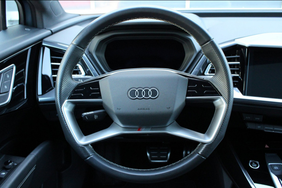 Audi Q4 e-tron 45 quattro S edition 82 kWh/S-Line/pano/leder