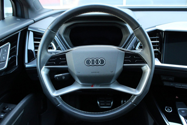 Audi Q4 e-tron 45 quattro S edition 82 kWh/S-Line/pano/leder