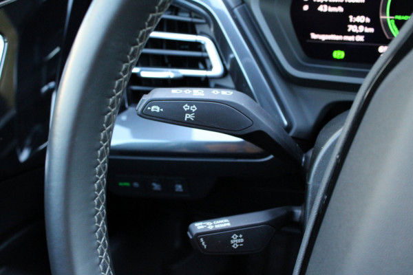 Audi Q4 e-tron 45 quattro S edition 82 kWh/S-Line/pano/leder