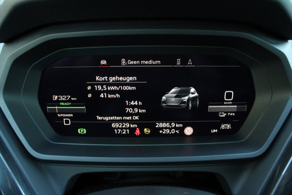 Audi Q4 e-tron 45 quattro S edition 82 kWh/S-Line/pano/leder