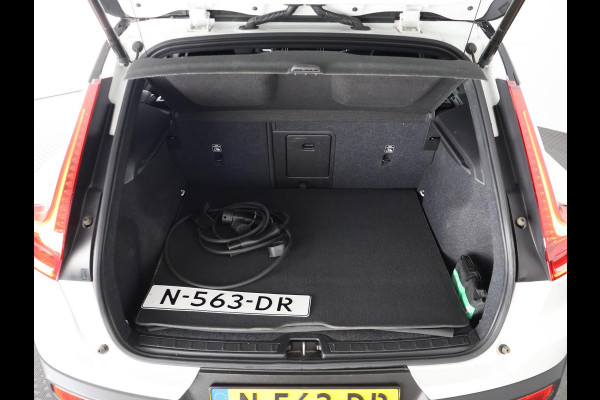 Volvo XC40 RECHARGE TWIN PRO AWD SOD ACCU 93% GARANTIE 9-2031 SCHUIF/ PANORAMADAK. WARMTEPOMP. DIGITAAL DASHBOARD.