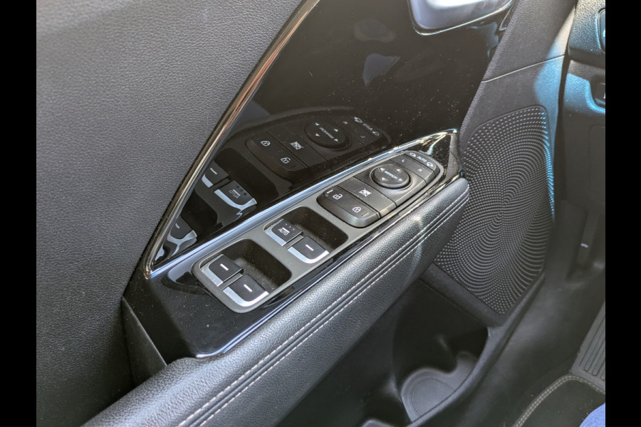 Kia Niro 1.6 GDi PHEV DynamicLine|Camera|Stoel/Stuurverwarming|Adaptive-Cruise|Afn.Trekhaak