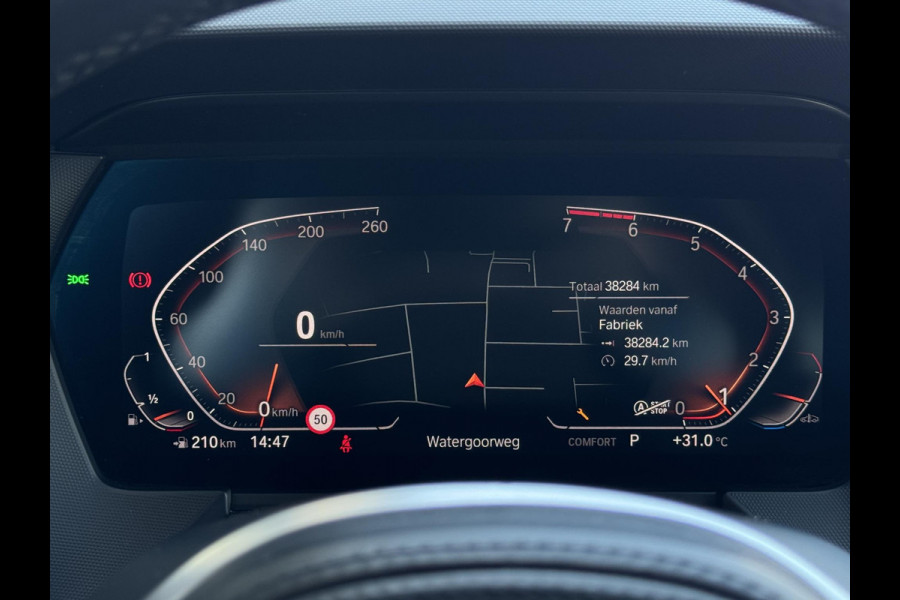 BMW 1-serie 118i High Executive Edition NL-AUTO | M-PAKKET | LEDER | SFEER VERLICHTING