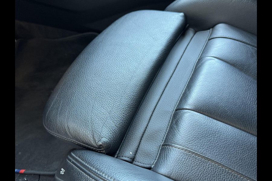 BMW 1-serie 118i High Executive Edition NL-AUTO | M-PAKKET | LEDER | SFEER VERLICHTING