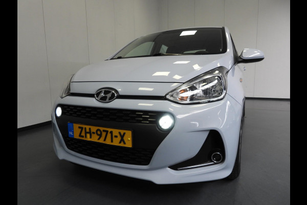 Hyundai i10 1.0i Comfort Smart Pack NAVI/AIRCO/CRUISE/PDC!