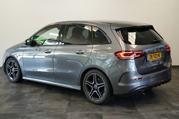Mercedes-Benz B-Klasse 200 Premium AMG Full-led Navigatie Carbon