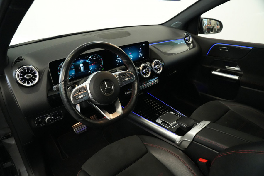 Mercedes-Benz B-Klasse 200 Premium AMG Full-led Navigatie Carbon