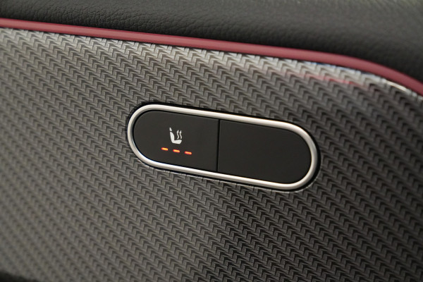Mercedes-Benz B-Klasse 200 Premium AMG Full-led Navigatie Carbon