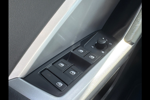 Audi Q3 Sportback 45 TFSI e 245PK BUSINESS EDITION PHEV LEDER/NAVICAMERA/CARPLAY/ELEKTR.KLEP