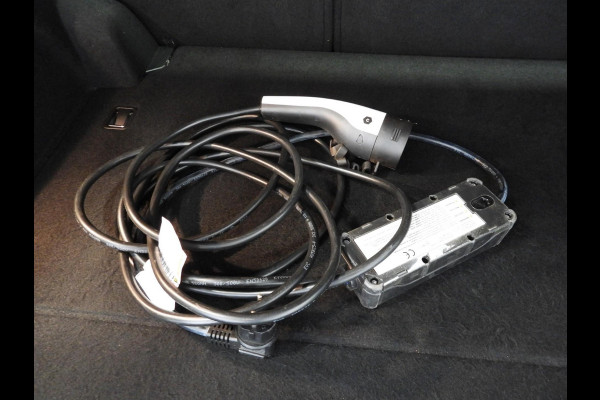 Kia Xceed 1.6 GDi PHEV Plug-In DynamicLine NAVI/CAMERA/LED/16"LMV!