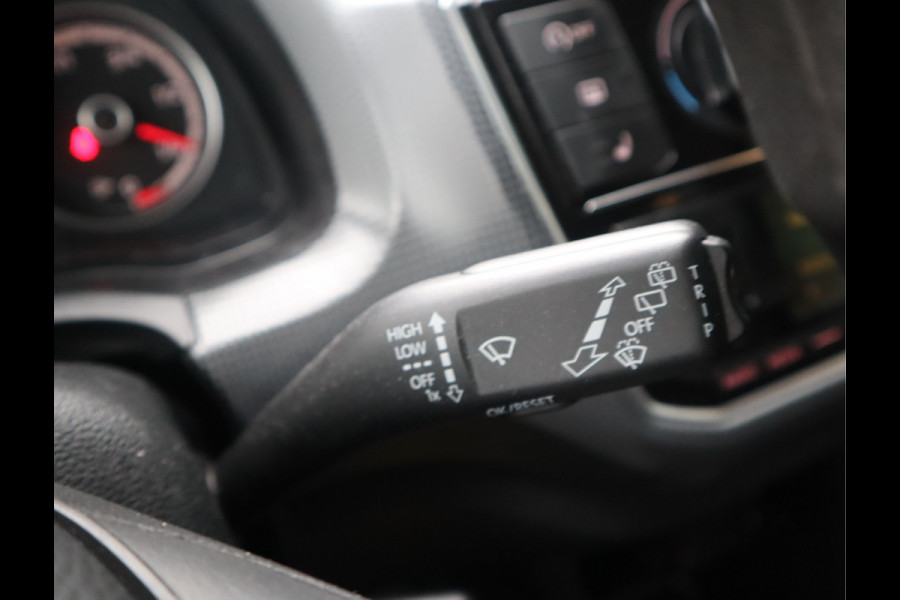 Volkswagen up! 1.0 BMT high up! Airco / 5 deurs / Stoelverw / Elekramen / Lm15'' / Ijskoude Airco /