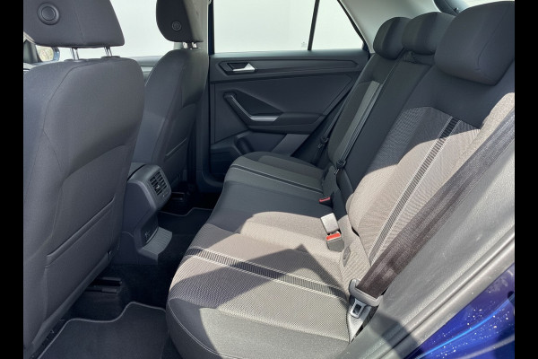 Volkswagen T-Roc TSI 115PK STYLE BUSINESS CAMERA/CARPLAY/STUURVERW./ELEKTR.KLEP