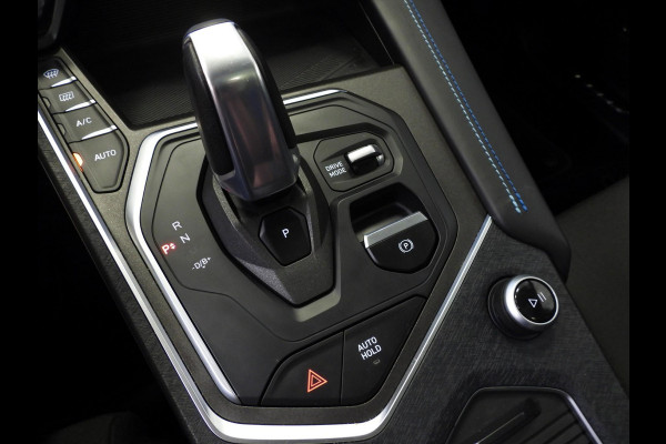 Lynk & Co 01 1.5 PHEV BlackLine NAVI/360CAM/SCHUIFDAK/LED/20"LMV!