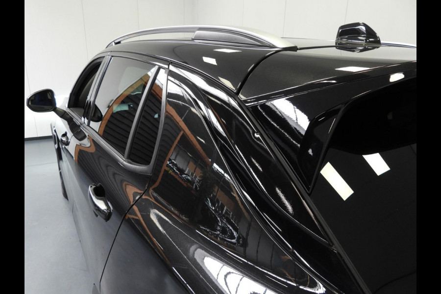 Lynk & Co 01 1.5 PHEV BlackLine NAVI/360CAM/SCHUIFDAK/LED/20"LMV!