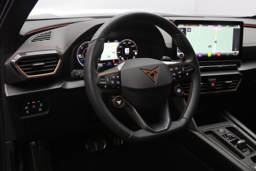CUPRA Formentor 1.4 e-Hybrid VZ 245 PK Black Edition PHEV, Panoramadak, Alcantara, Trekhaak, 360 Camera