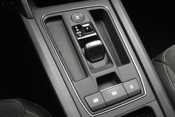 CUPRA Formentor 1.4 e-Hybrid VZ 245 PK Black Edition PHEV, Panoramadak, Alcantara, Trekhaak, 360 Camera