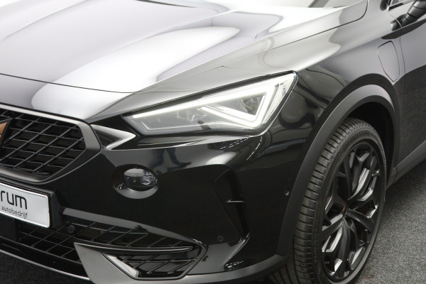 CUPRA Formentor 1.4 e-Hybrid VZ 245 PK Black Edition PHEV, Panoramadak, Alcantara, Trekhaak, 360 Camera