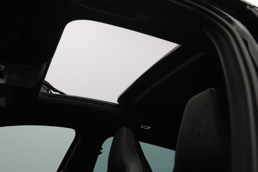 CUPRA Formentor 1.4 e-Hybrid VZ 245 PK Black Edition PHEV, Panoramadak, Alcantara, Trekhaak, 360 Camera
