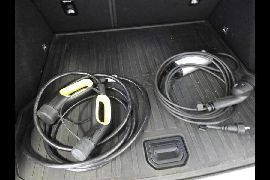 Lynk & Co 01 1.5 PHEV Plug-In NAVI/360CAM/SCHUIFDAK/LED/20"LMV!