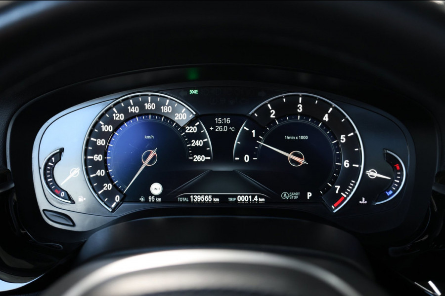 BMW 5 Serie Touring 540i xDrive M-Sport LED/VIRTUAL/SFEER/PANO/LEER+S.VERWARMING+MEMORY/20" LMV/360/ACC/ECC/12 MND GARANTIE!