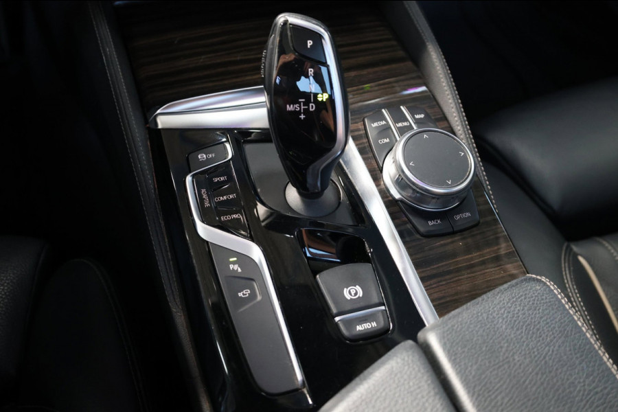 BMW 5 Serie Touring 540i xDrive M-Sport LED/VIRTUAL/SFEER/PANO/LEER+S.VERWARMING+MEMORY/20" LMV/360/ACC/ECC/12 MND GARANTIE!