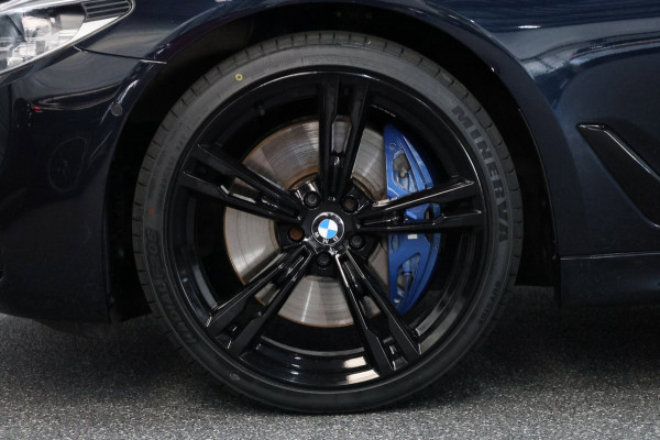 BMW 5 Serie Touring 540i xDrive M-Sport LED/VIRTUAL/SFEER/PANO/LEER+S.VERWARMING+MEMORY/20" LMV/360/ACC/ECC/12 MND GARANTIE!