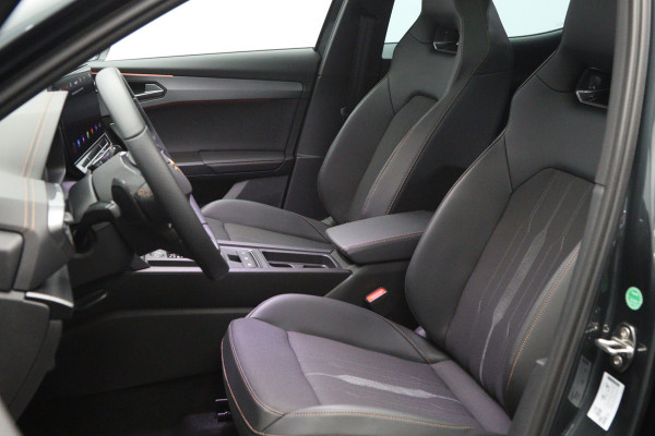 CUPRA Formentor 1.4 e-Hybrid 245 PK VZ Performance, Trekhaak, Panoramadak, Kuipstoelen, LED