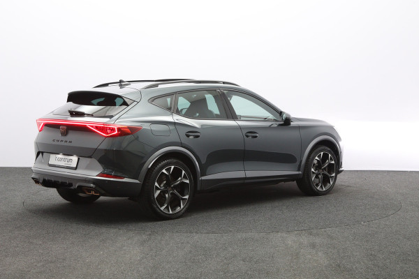 CUPRA Formentor 1.4 e-Hybrid 245 PK VZ Performance, Trekhaak, Panoramadak, Kuipstoelen, LED
