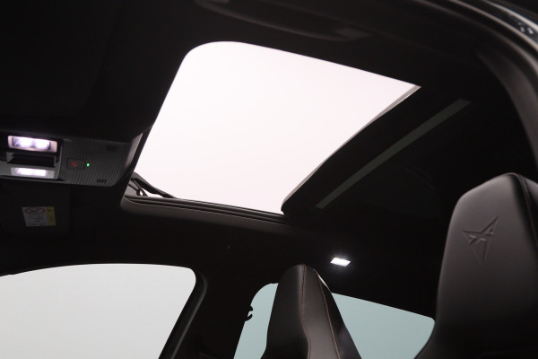 CUPRA Formentor 1.4 e-Hybrid 245 PK VZ Performance, Trekhaak, Panoramadak, Kuipstoelen, LED