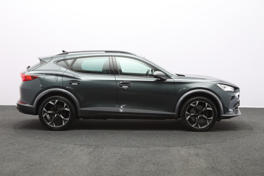 CUPRA Formentor 1.4 e-Hybrid 245 PK VZ Performance, Trekhaak, Panoramadak, Kuipstoelen, LED